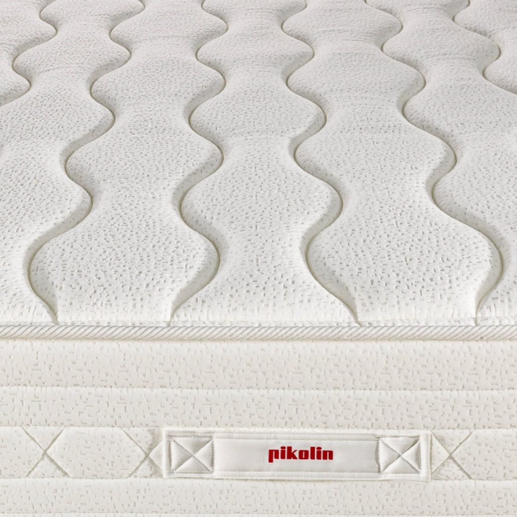 Pikolin Dreammaker, lateral com a etiqueta e as pegas