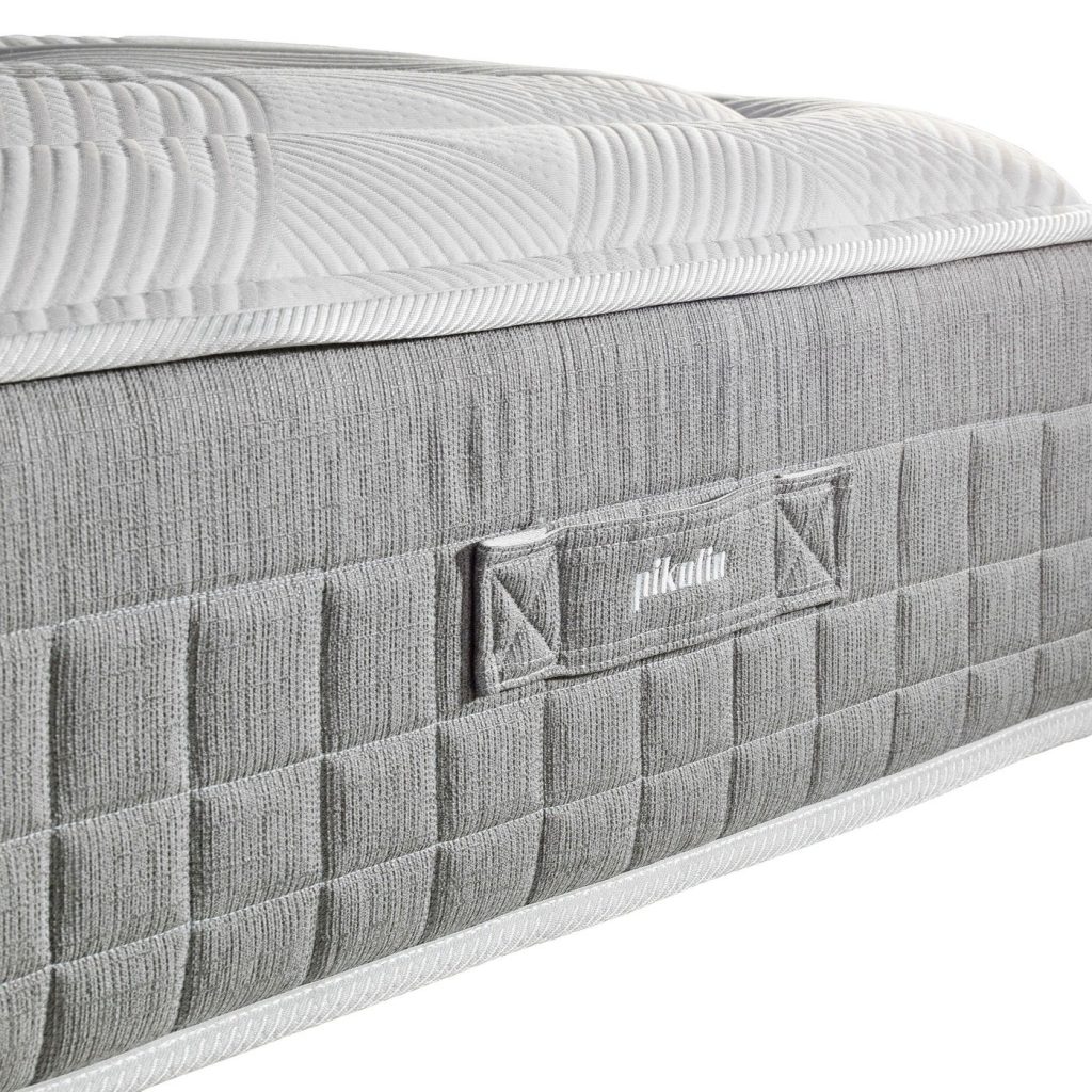 Pikolin Sleep, lateral em tecido com pega bordada