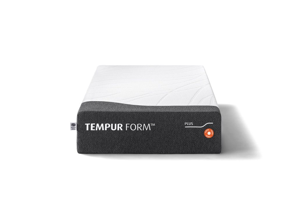 Colchão Tempur Form Plus individual visto de frente, com a faixa TEMPUR FORM