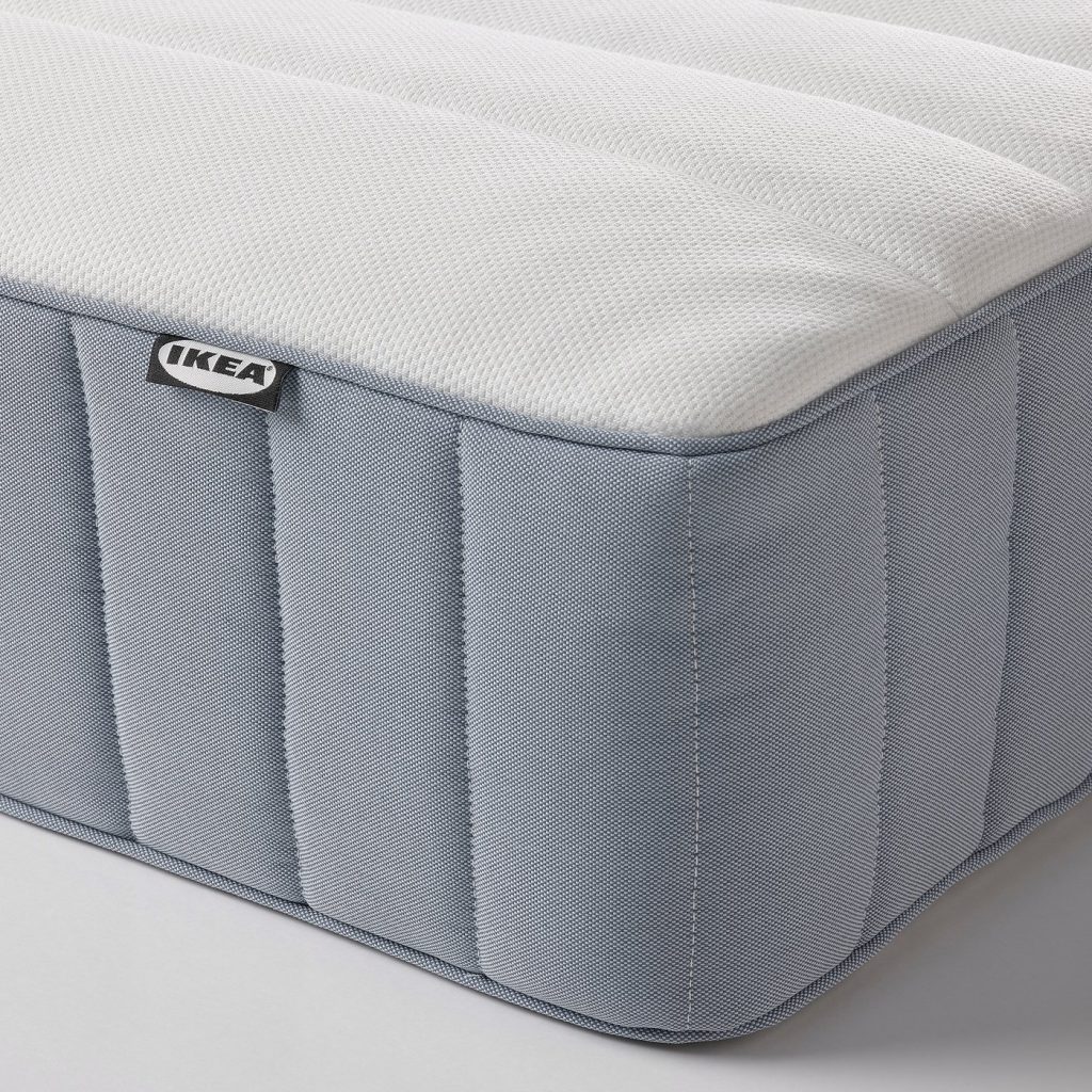IKEA VALEVÅG, pormenor da capa acolchoada e da extremidade reforçada