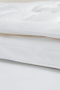 Zara Home Topper de Colchão com Penugem